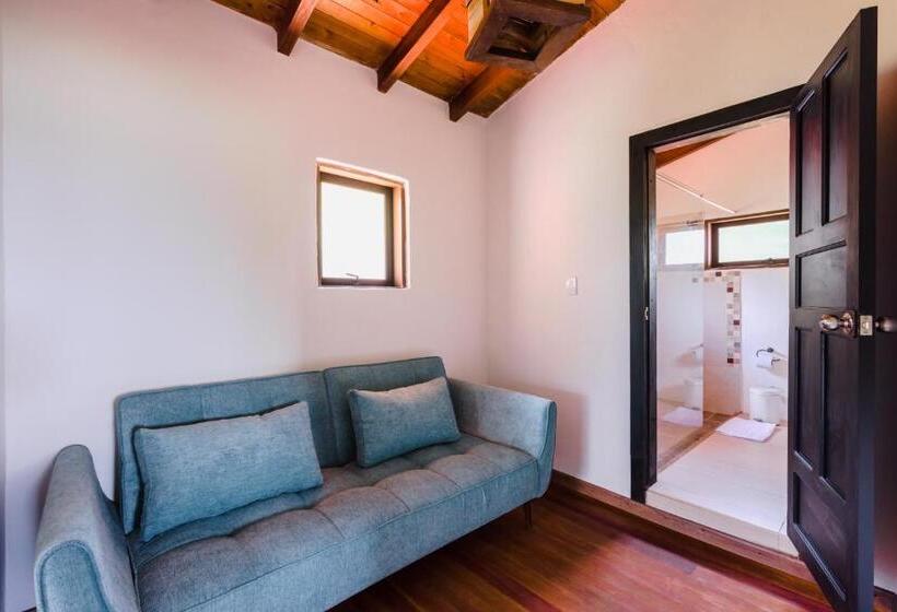 Отель Kawa Mountain Retreat