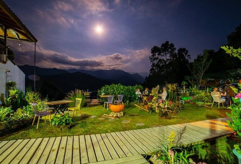 Отель Kawa Mountain Retreat