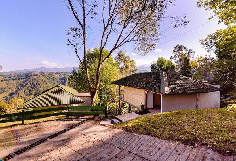 هتل Kawa Mountain Retreat