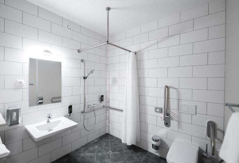 Отель Lakeside77