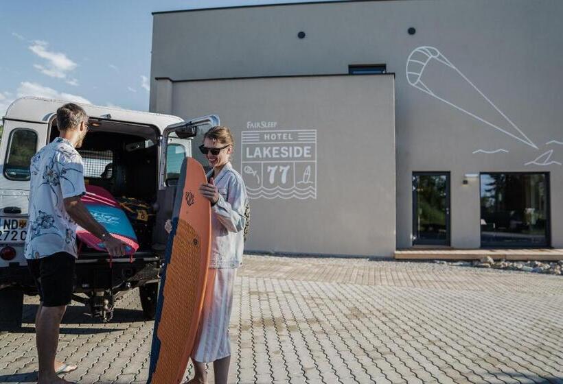 Отель Lakeside77