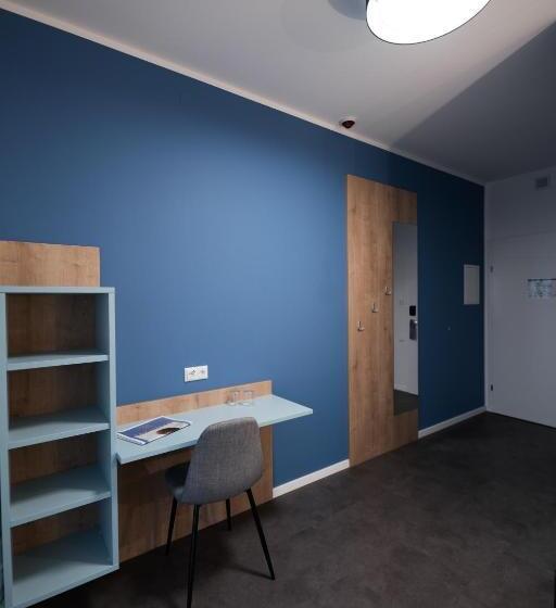 Отель Lakeside77