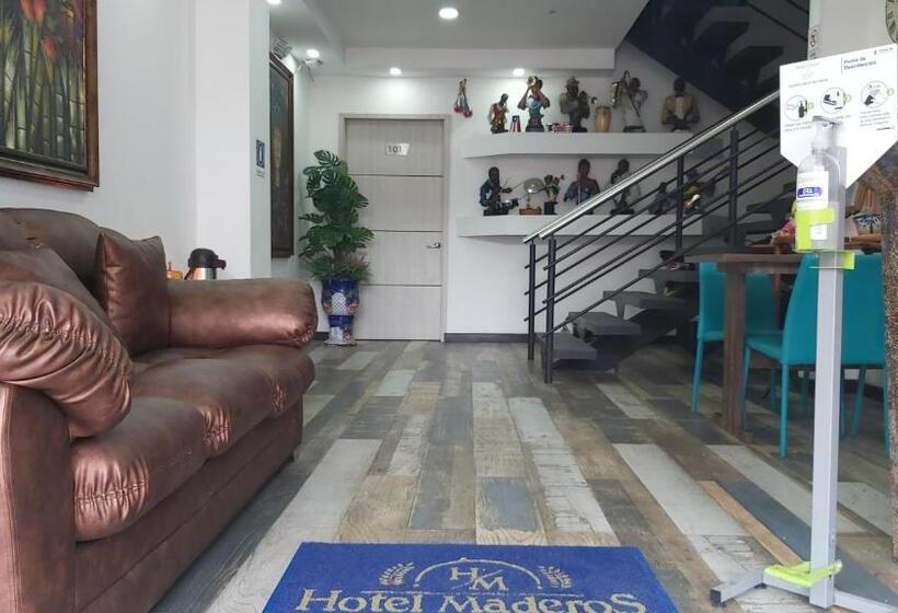 בית מלון כפרי Los Maderos