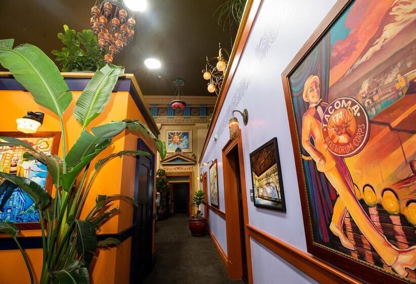 فندق Mcmenamins Elks Temple