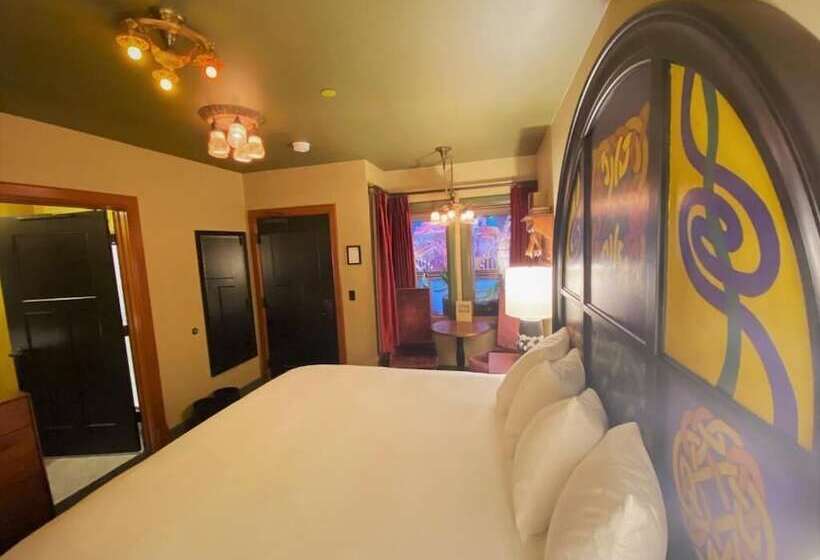 فندق Mcmenamins Elks Temple