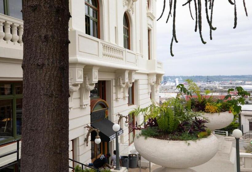 فندق Mcmenamins Elks Temple