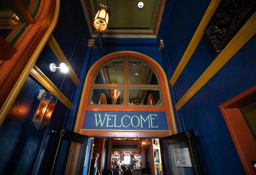 فندق Mcmenamins Elks Temple