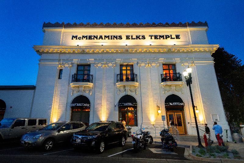 فندق Mcmenamins Elks Temple