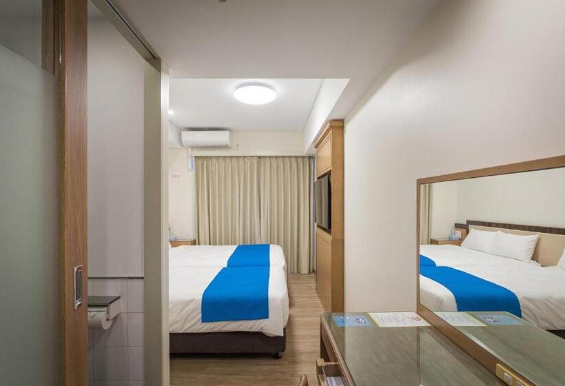 בית מלון כפרי Kariyushi Lch. Resort