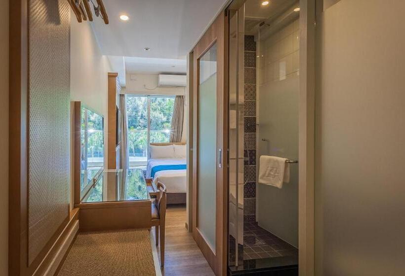 בית מלון כפרי Kariyushi Lch. Resort