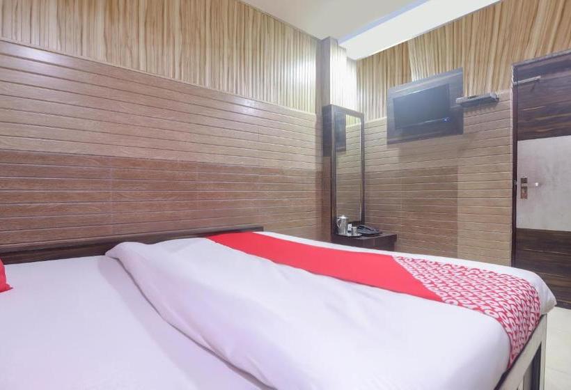 Отель Oyo 67212 Jain S & Isbt Agra
