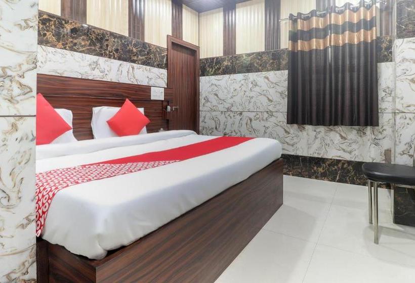 Отель Oyo 67212 Jain S & Isbt Agra