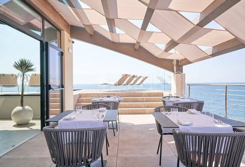 Palace Lido Hotel & Suites