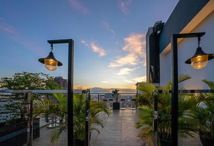 Poulo Wai Hotel & Apartment