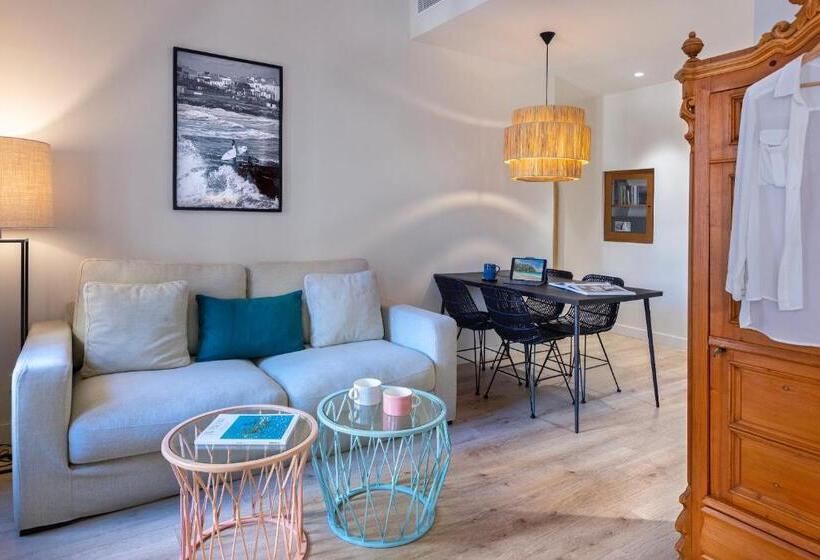 هتل Samaritana Suites