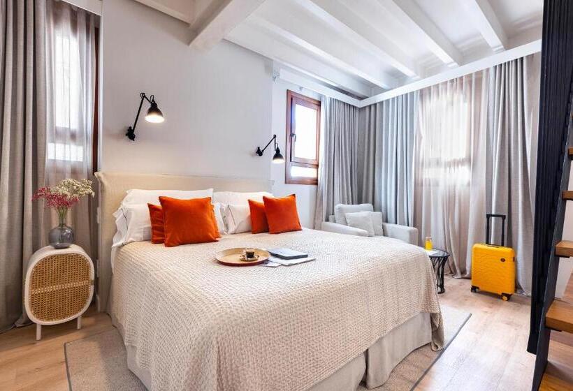 هتل Samaritana Suites