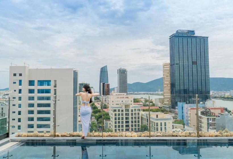 Seahorse Tropical Da Nang Hotel By Haviland