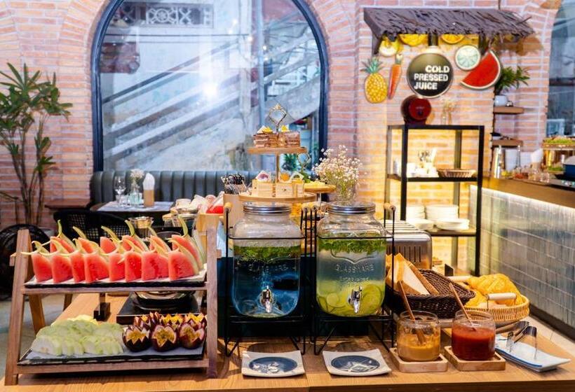 Seahorse Tropical Da Nang Hotel By Haviland