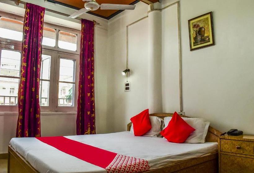 Hotel Spot On 48242  Diamond