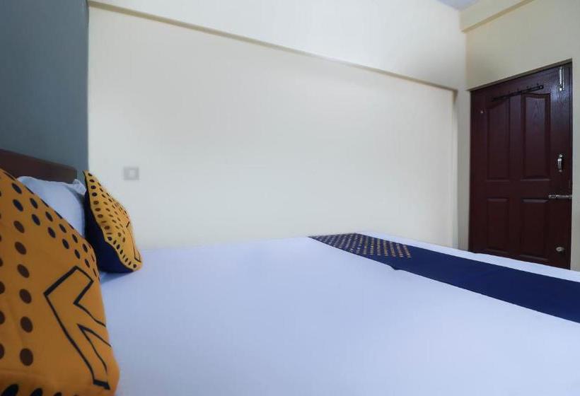 酒店 Vaccinated Staff Spot On 67156 Malang Lodge