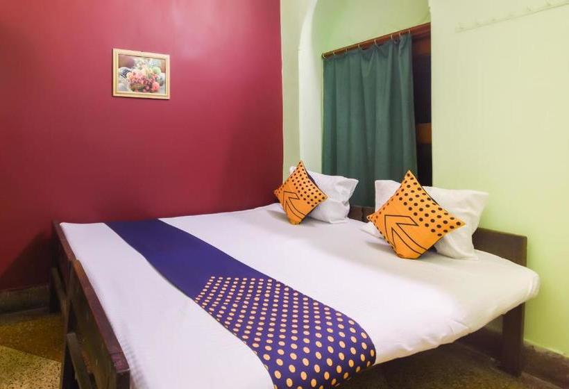 هتل Spot On 67255 Imperial Lodge