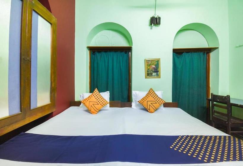 هتل Spot On 67255 Imperial Lodge