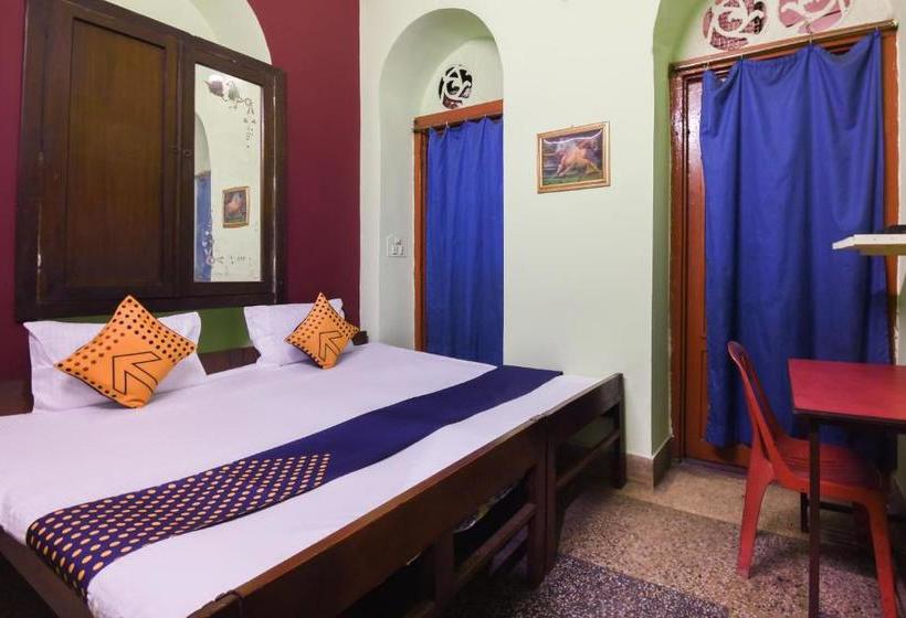 هتل Spot On 67255 Imperial Lodge