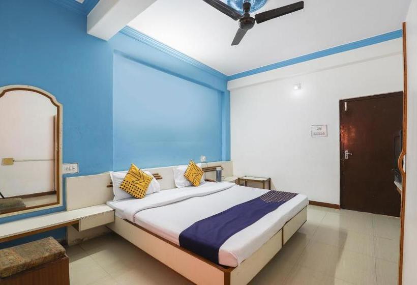 Отель Spot On 68591 Sahara Palace