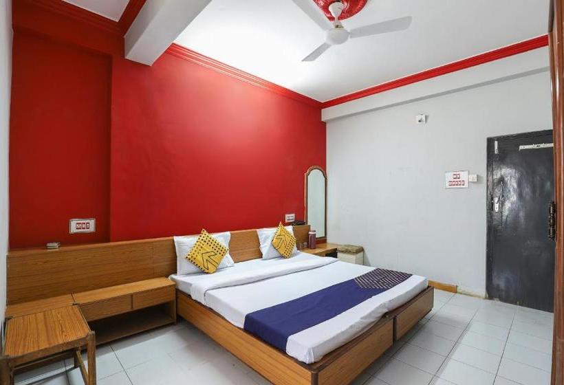 Отель Spot On 68591 Sahara Palace