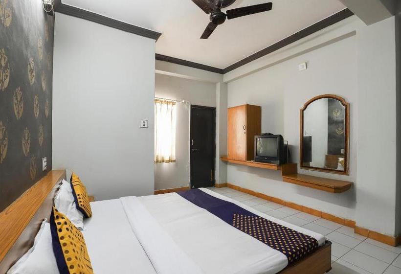 Отель Spot On 68591 Sahara Palace