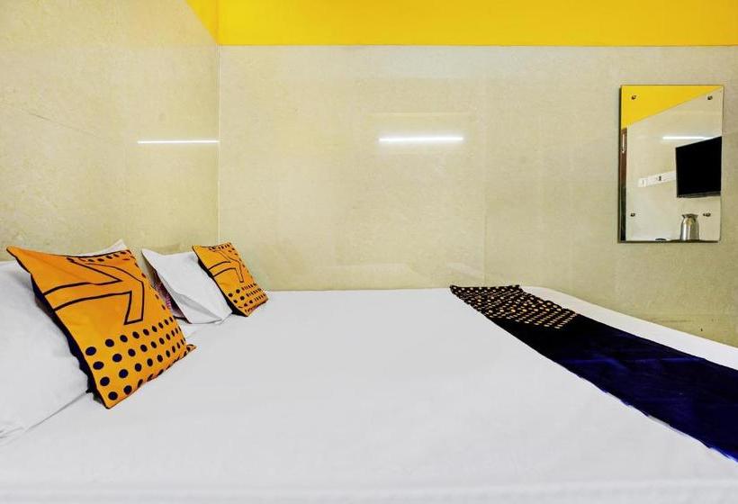 Отель Spot On 68901 Prakash Lodge