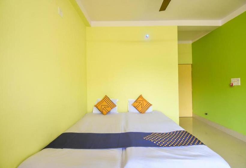 בית מלון כפרי Spot On 69142 Srijani Guest House