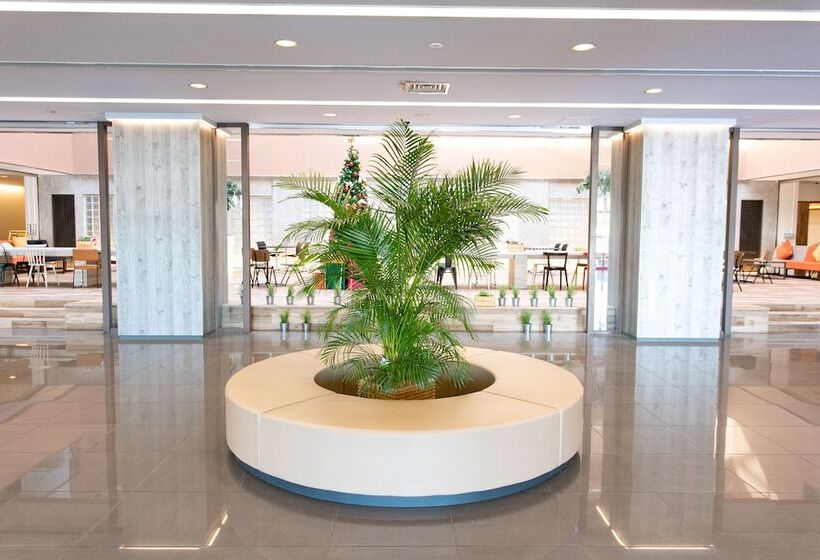 Tosei Hotel & Seminar Makuhari