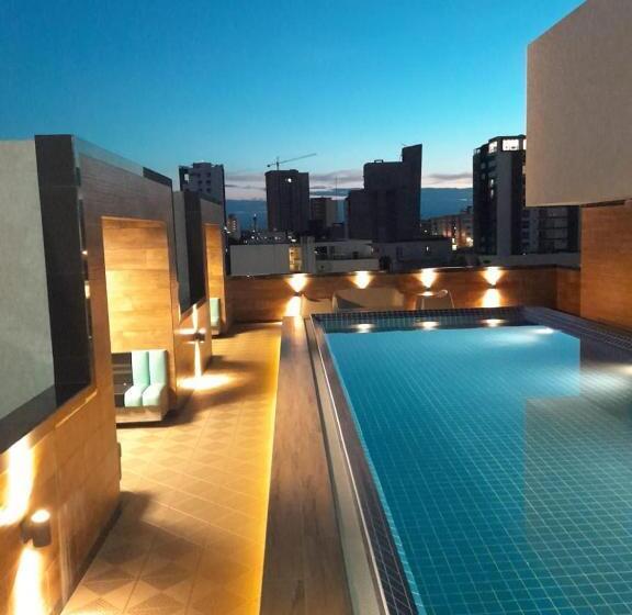 Отель Tryp By Wyndham Santa Cruz