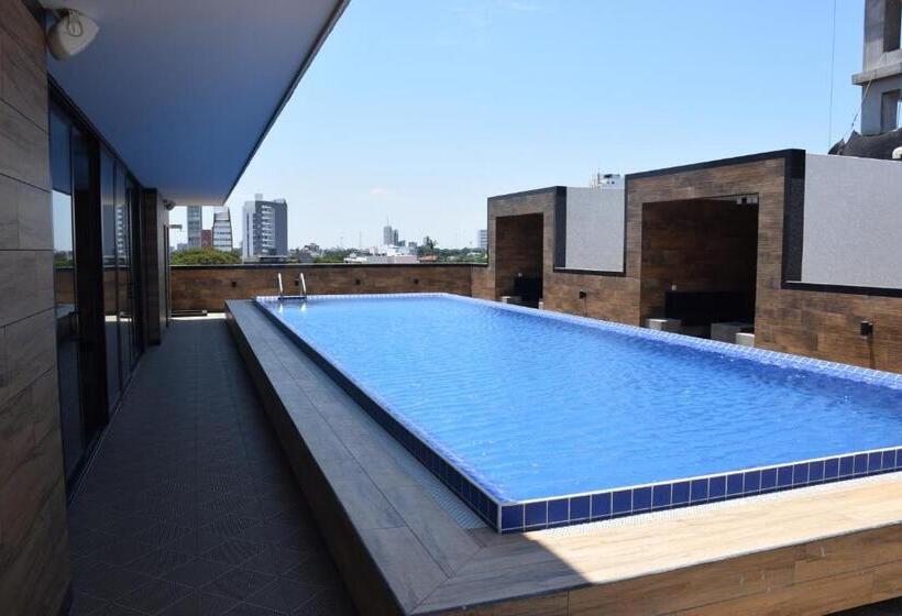 Отель Tryp By Wyndham Santa Cruz