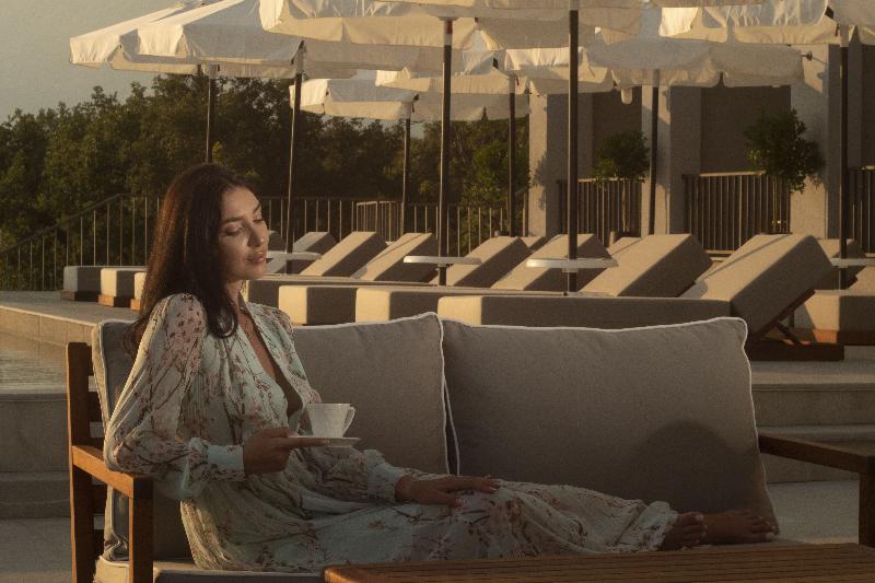 هتل Vivid Blue Serenity Resort