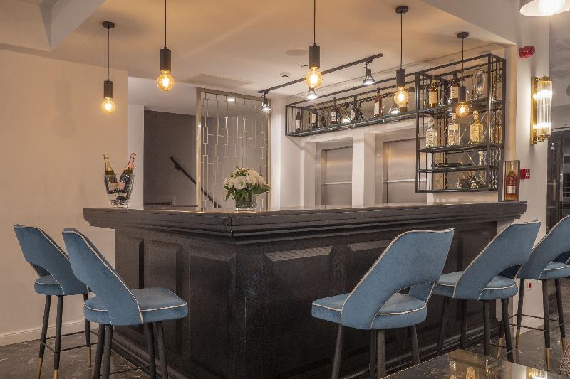 هتل Vivid Blue Serenity Resort