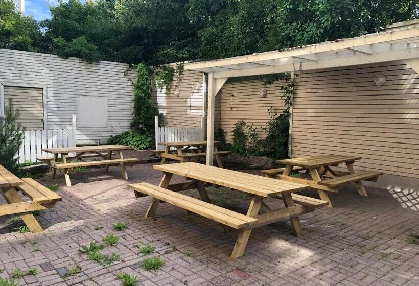 Отель West Side