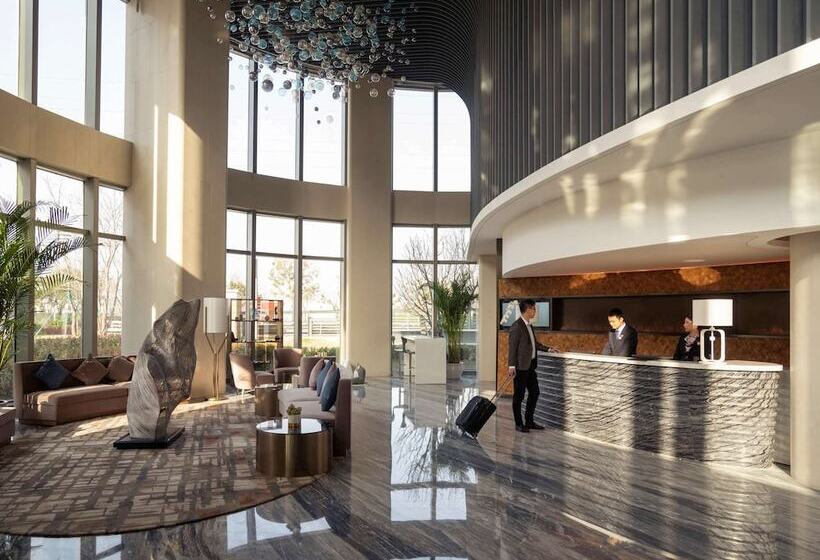 Novotel Zhengzhou Airport