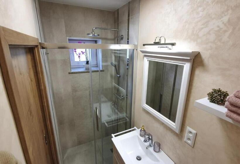 پانسیون Casa Perla