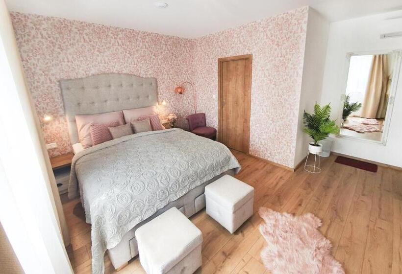 پانسیون Casa Perla