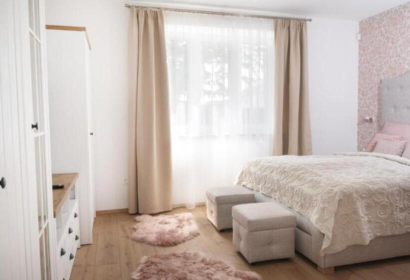 پانسیون Casa Perla