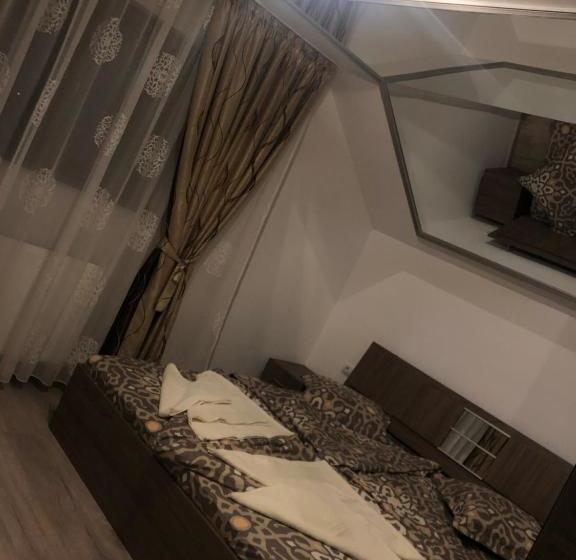 بنسيون New House