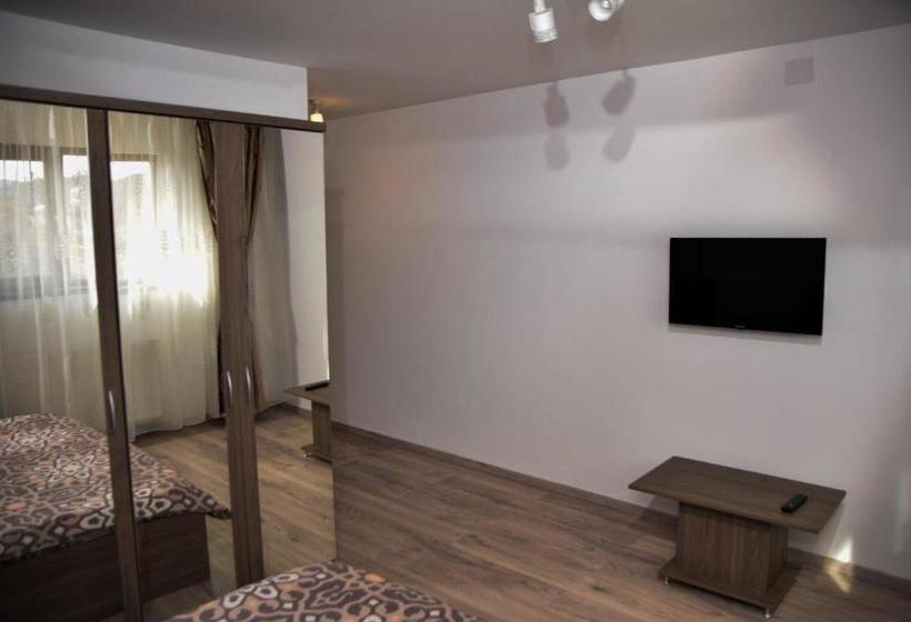 بنسيون New House