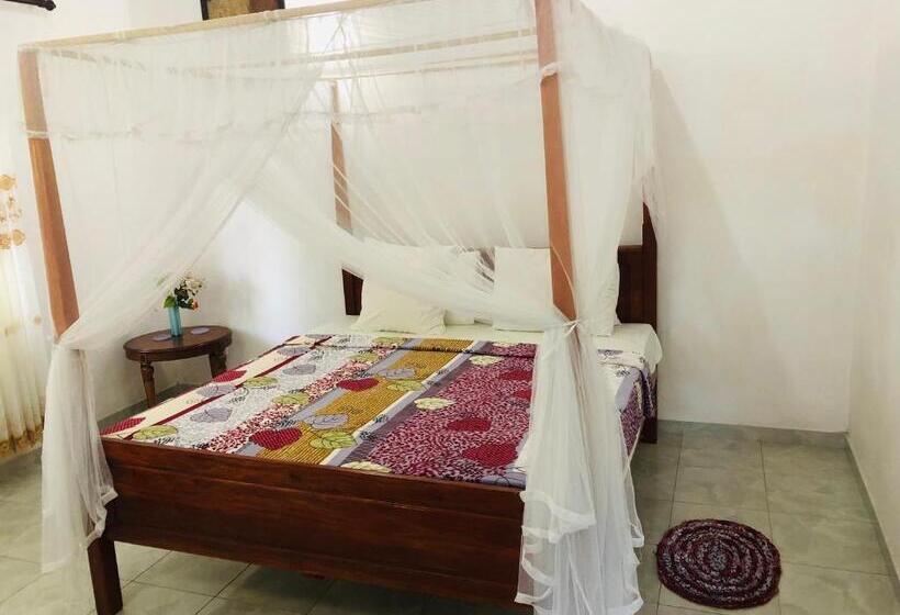 Пансион Villa Jasmine Hikkaduwa