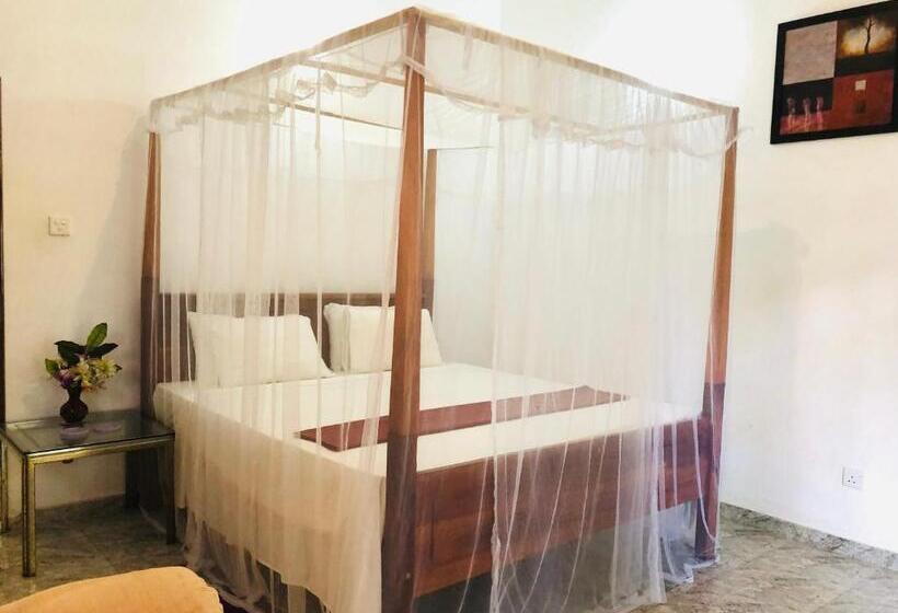 Пансион Villa Jasmine Hikkaduwa