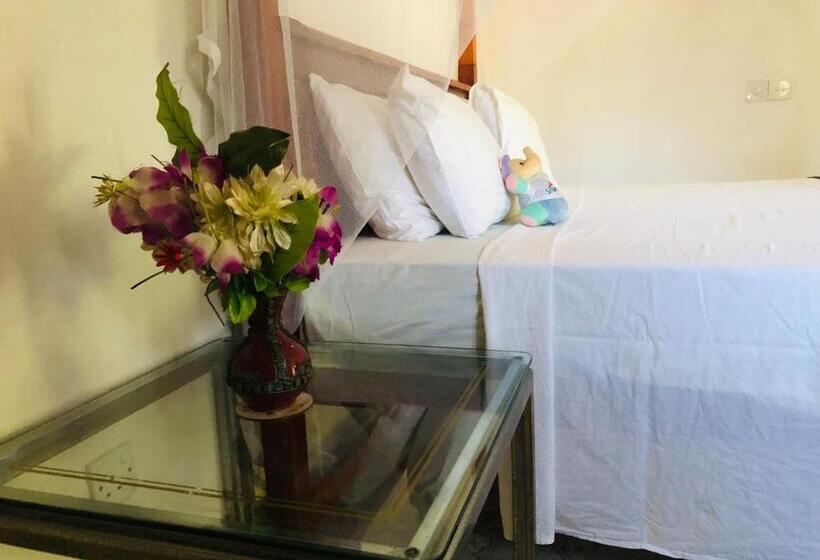 Пансион Villa Jasmine Hikkaduwa