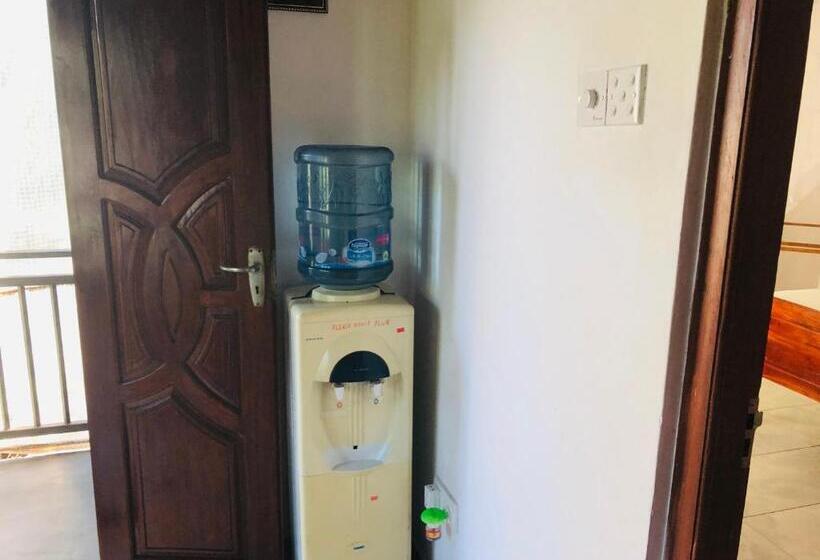 Пансион Villa Jasmine Hikkaduwa