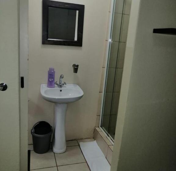 ユースホステル Zig Zag Self Catering Accommodation