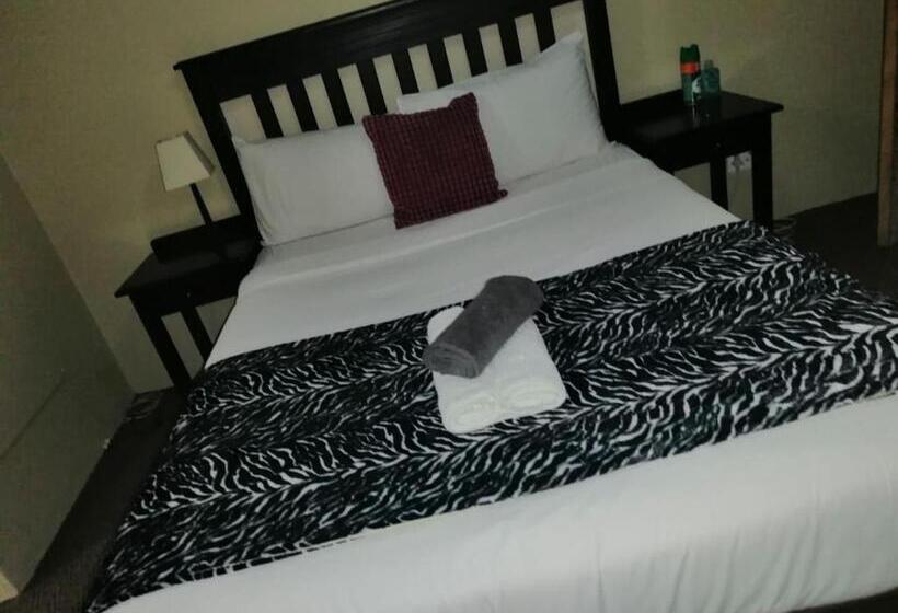 הוסטל Zig Zag Self Catering Accommodation